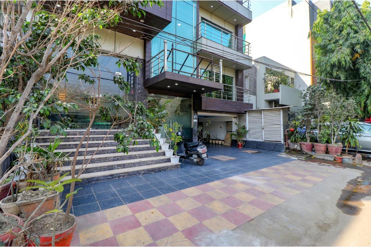 Fabhotel Admire Suites Nova Deli Exterior foto